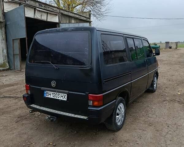 Синий Фольксваген Transporter, объемом двигателя 2.4 л и пробегом 505 тыс. км за 4200 $, фото 1 на Automoto.ua