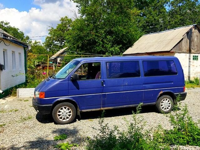 Синій Фольксваген Transporter, об'ємом двигуна 2.4 л та пробігом 600 тис. км за 3900 $, фото 1 на Automoto.ua