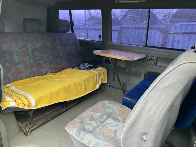 Синий Фольксваген Transporter, объемом двигателя 2.4 л и пробегом 400 тыс. км за 3500 $, фото 7 на Automoto.ua