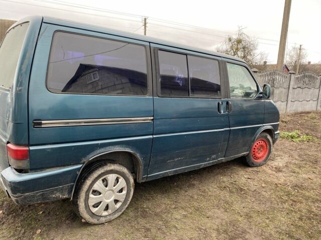Синий Фольксваген Transporter, объемом двигателя 2.4 л и пробегом 400 тыс. км за 3500 $, фото 5 на Automoto.ua