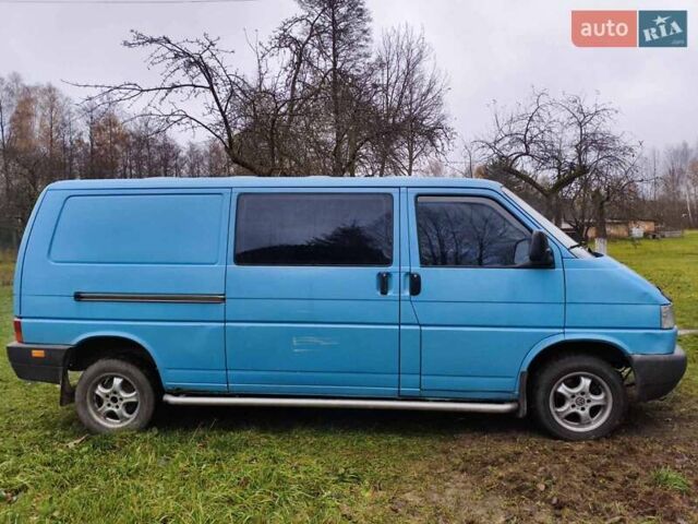 Синій Фольксваген Transporter, об'ємом двигуна 2.4 л та пробігом 273 тис. км за 4100 $, фото 2 на Automoto.ua