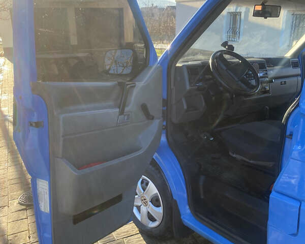 Синій Фольксваген Transporter, об'ємом двигуна 1.9 л та пробігом 500 тис. км за 4750 $, фото 20 на Automoto.ua