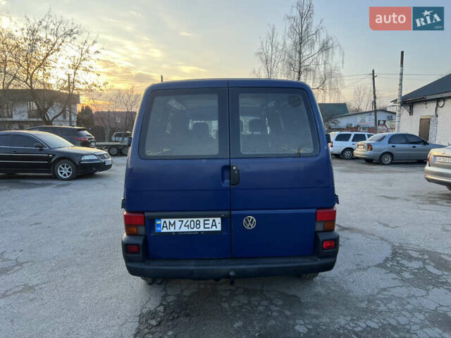 Синий Фольксваген Transporter, объемом двигателя 2.46 л и пробегом 700 тыс. км за 5300 $, фото 5 на Automoto.ua
