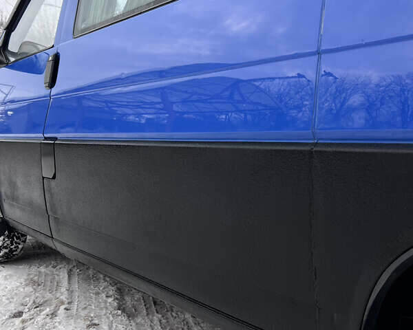 Синій Фольксваген Transporter, об'ємом двигуна 1.9 л та пробігом 287 тис. км за 5250 $, фото 14 на Automoto.ua