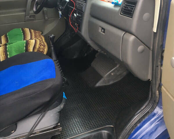 Синий Фольксваген Transporter, объемом двигателя 2.46 л и пробегом 375 тыс. км за 5200 $, фото 7 на Automoto.ua