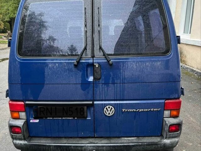 Синий Фольксваген Transporter, объемом двигателя 2 л и пробегом 400 тыс. км за 3200 $, фото 1 на Automoto.ua