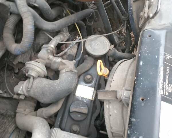 Синий Фольксваген Transporter, объемом двигателя 1.9 л и пробегом 500 тыс. км за 2500 $, фото 6 на Automoto.ua