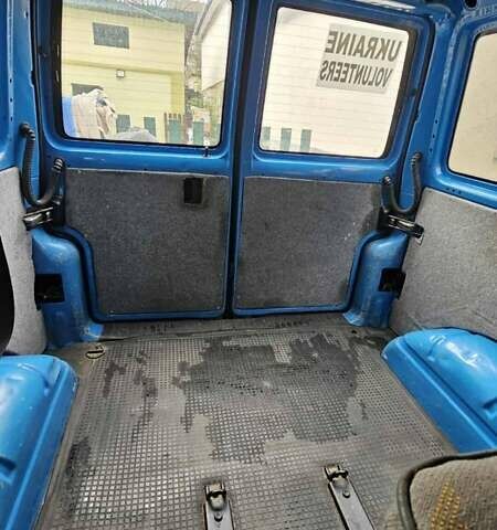 Синий Фольксваген Transporter, объемом двигателя 1.9 л и пробегом 374 тыс. км за 5400 $, фото 18 на Automoto.ua