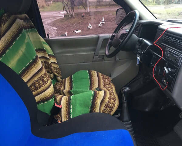 Синий Фольксваген Transporter, объемом двигателя 2.46 л и пробегом 375 тыс. км за 5200 $, фото 8 на Automoto.ua