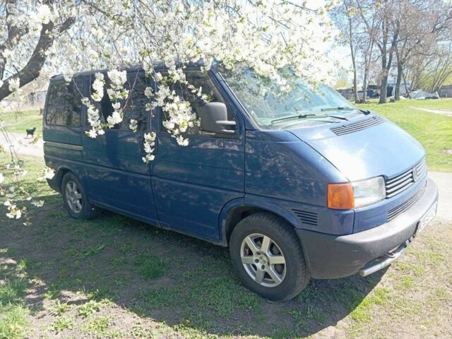 Синий Фольксваген Transporter, объемом двигателя 2.4 л и пробегом 400 тыс. км за 6302 $, фото 4 на Automoto.ua
