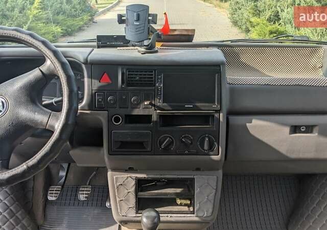 Синий Фольксваген Transporter, об'ємом двигуна 2.5 л та пробігом 436 тис. км за 8700 $, фото 9 на Automoto.ua