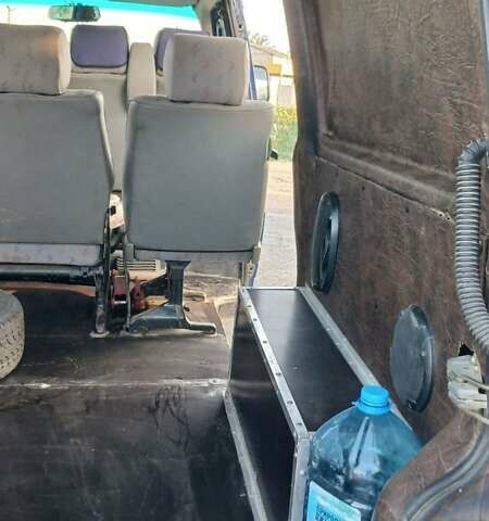 Синій Фольксваген Transporter, об'ємом двигуна 2.46 л та пробігом 473 тис. км за 4800 $, фото 7 на Automoto.ua
