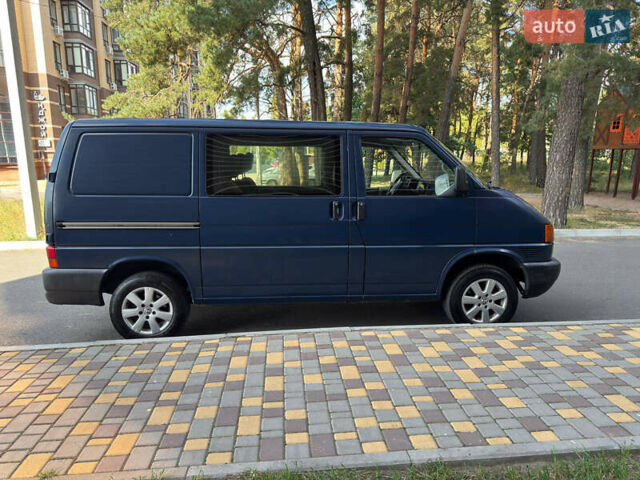 Синий Фольксваген Transporter, объемом двигателя 2.5 л и пробегом 290 тыс. км за 6200 $, фото 21 на Automoto.ua