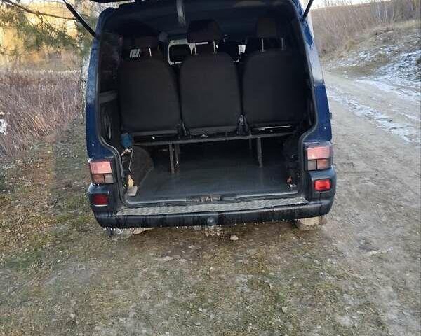 Синій Фольксваген Transporter, об'ємом двигуна 2.5 л та пробігом 368 тис. км за 7500 $, фото 4 на Automoto.ua
