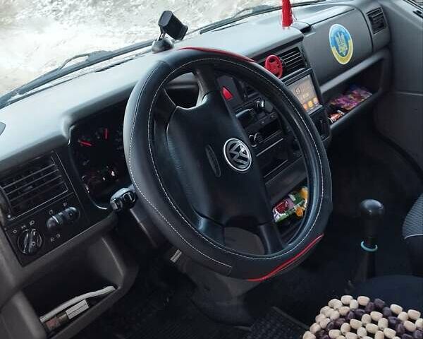Синій Фольксваген Transporter, об'ємом двигуна 2.5 л та пробігом 368 тис. км за 7500 $, фото 1 на Automoto.ua