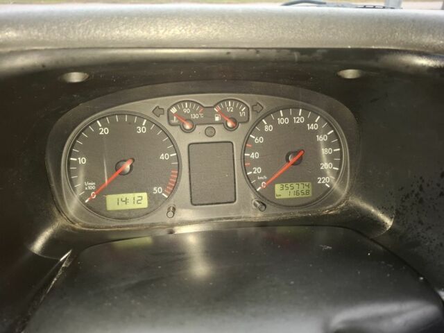 Синій Фольксваген Transporter, об'ємом двигуна 2.5 л та пробігом 355 тис. км за 3800 $, фото 5 на Automoto.ua