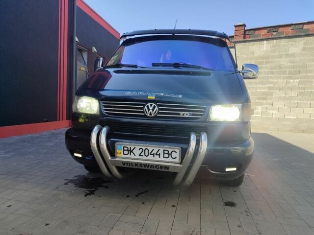 Синий Фольксваген Transporter, объемом двигателя 2.5 л и пробегом 364 тыс. км за 5500 $, фото 4 на Automoto.ua
