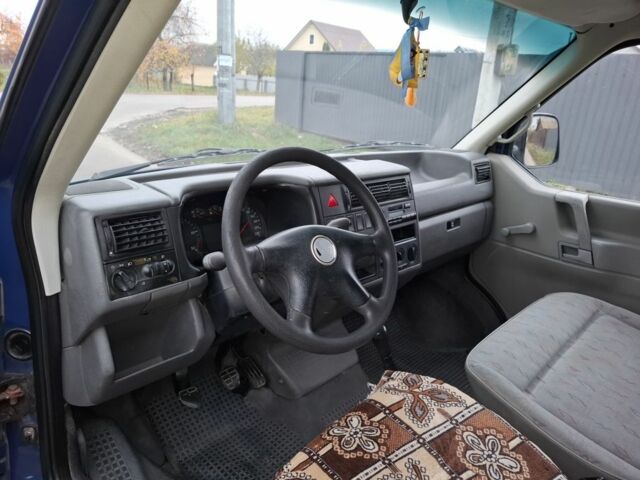 Синій Фольксваген Transporter, об'ємом двигуна 2.5 л та пробігом 355 тис. км за 3800 $, фото 7 на Automoto.ua