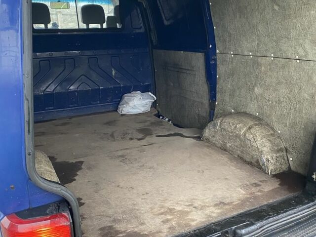 Синій Фольксваген Transporter, об'ємом двигуна 1.9 л та пробігом 480 тис. км за 1905 $, фото 7 на Automoto.ua