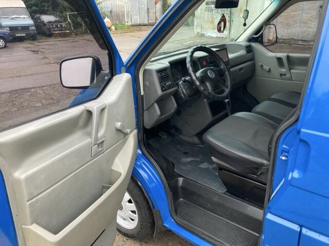 Синій Фольксваген Transporter, об'ємом двигуна 2.5 л та пробігом 452 тис. км за 5950 $, фото 13 на Automoto.ua