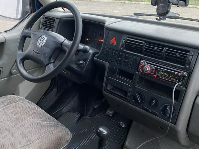 Синій Фольксваген Transporter, об'ємом двигуна 1.9 л та пробігом 480 тис. км за 1905 $, фото 4 на Automoto.ua