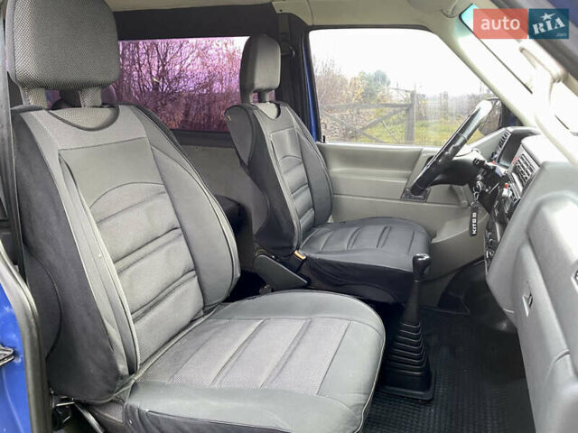 Синій Фольксваген Transporter, об'ємом двигуна 2.5 л та пробігом 290 тис. км за 5999 $, фото 43 на Automoto.ua