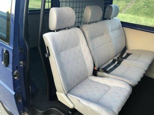 Синий Фольксваген Transporter, объемом двигателя 1.9 л и пробегом 268 тыс. км за 2300 $, фото 9 на Automoto.ua