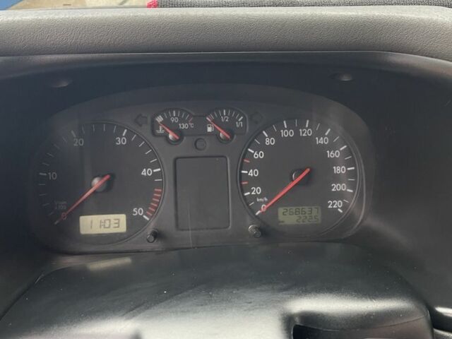 Синій Фольксваген Transporter, об'ємом двигуна 1.9 л та пробігом 268 тис. км за 5700 $, фото 2 на Automoto.ua