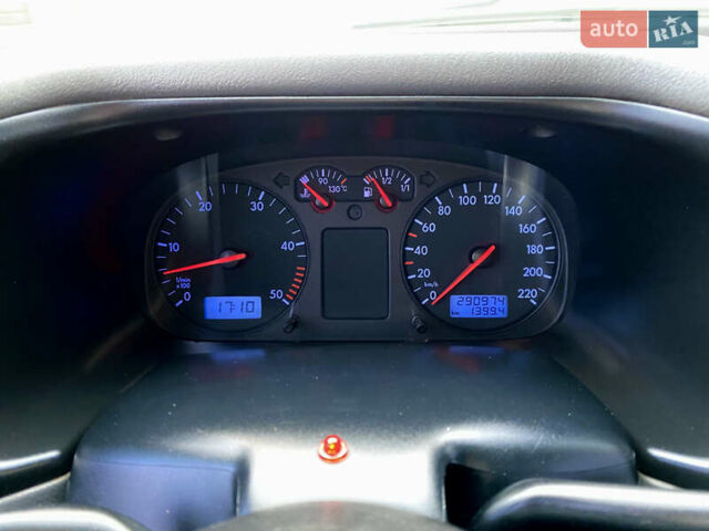 Синій Фольксваген Transporter, об'ємом двигуна 2.5 л та пробігом 290 тис. км за 5999 $, фото 48 на Automoto.ua