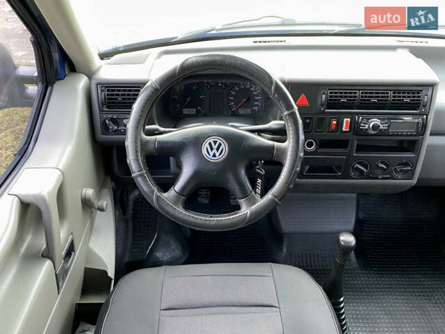 Синій Фольксваген Transporter, об'ємом двигуна 2.5 л та пробігом 290 тис. км за 5999 $, фото 49 на Automoto.ua