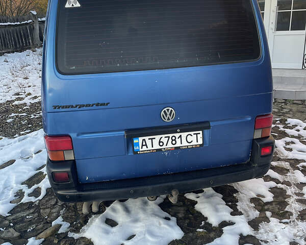 Синий Фольксваген Transporter, объемом двигателя 2.46 л и пробегом 550 тыс. км за 5300 $, фото 4 на Automoto.ua