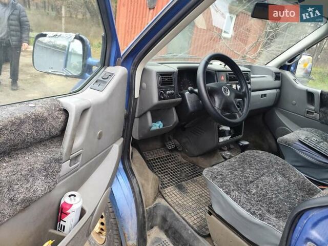 Синий Фольксваген Transporter, объемом двигателя 2.5 л и пробегом 380 тыс. км за 4500 $, фото 12 на Automoto.ua