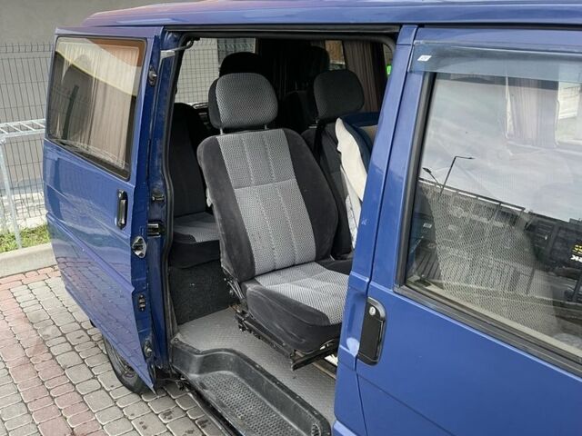 Синий Фольксваген Transporter, объемом двигателя 1.9 л и пробегом 500 тыс. км за 5200 $, фото 2 на Automoto.ua
