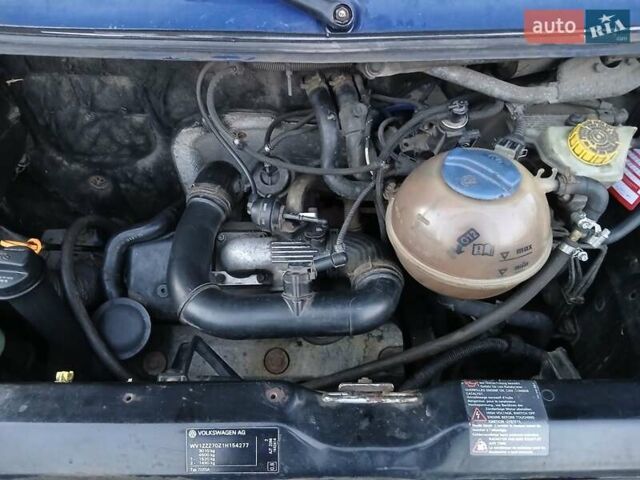 Синий Фольксваген Transporter, объемом двигателя 2.46 л и пробегом 650 тыс. км за 6000 $, фото 11 на Automoto.ua