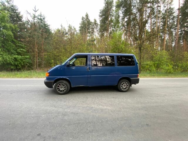 Синий Фольксваген Transporter, объемом двигателя 2.5 л и пробегом 490 тыс. км за 5500 $, фото 5 на Automoto.ua