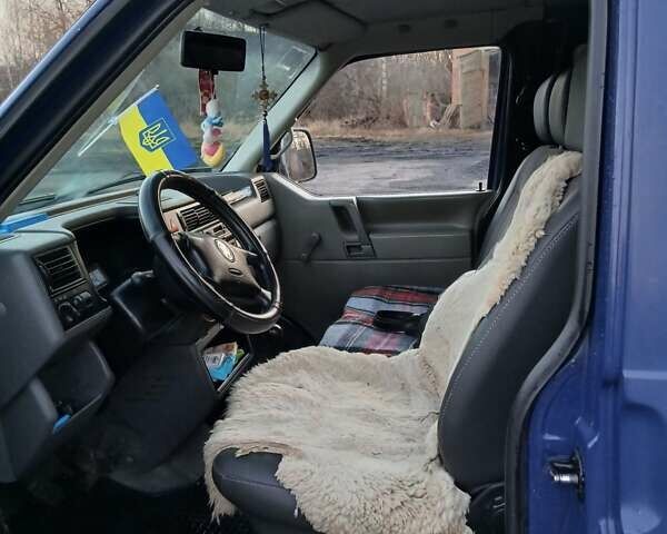 Синий Фольксваген Transporter, объемом двигателя 2.46 л и пробегом 650 тыс. км за 6000 $, фото 9 на Automoto.ua