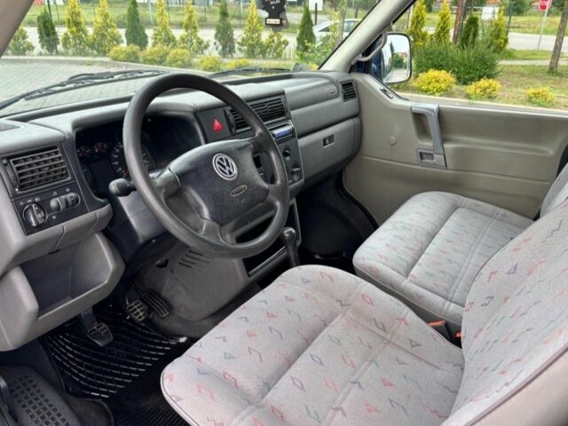 Синий Фольксваген Transporter, объемом двигателя 2.5 л и пробегом 246 тыс. км за 2900 $, фото 4 на Automoto.ua