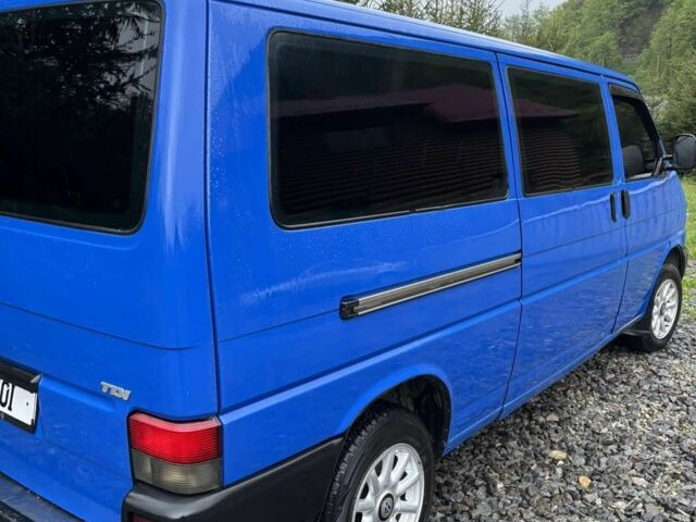 Синий Фольксваген Transporter, объемом двигателя 2.5 л и пробегом 660 тыс. км за 7800 $, фото 2 на Automoto.ua
