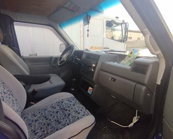 Синий Фольксваген Transporter, объемом двигателя 2.46 л и пробегом 720 тыс. км за 7000 $, фото 6 на Automoto.ua