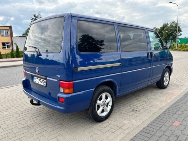 Синий Фольксваген Transporter, объемом двигателя 2.5 л и пробегом 246 тыс. км за 2900 $, фото 2 на Automoto.ua