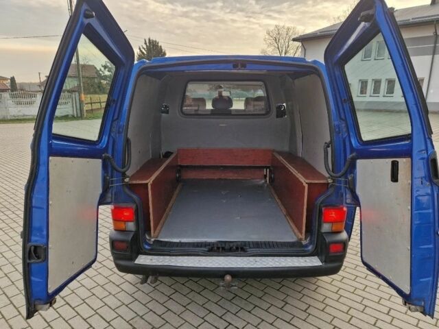 Синій Фольксваген Transporter, об'ємом двигуна 1.9 л та пробігом 268 тис. км за 2500 $, фото 6 на Automoto.ua