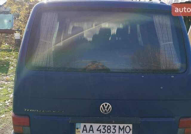 Синий Фольксваген Transporter, объемом двигателя 1.9 л и пробегом 440 тыс. км за 4500 $, фото 3 на Automoto.ua