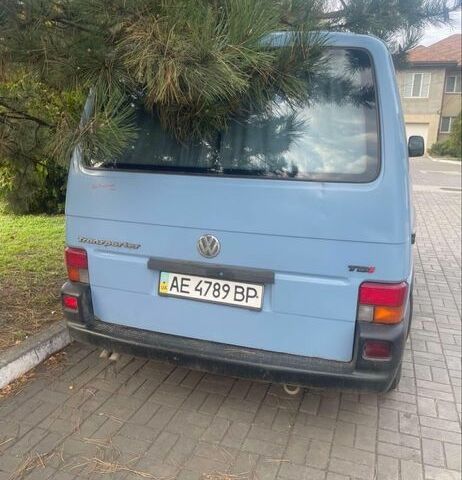 Синій Фольксваген Transporter, об'ємом двигуна 2.5 л та пробігом 300 тис. км за 4632 $, фото 2 на Automoto.ua