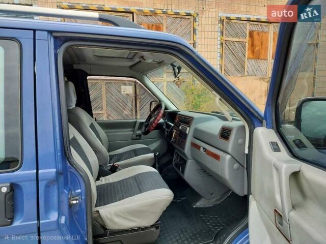 Синий Фольксваген Transporter, объемом двигателя 2.5 л и пробегом 450 тыс. км за 10200 $, фото 11 на Automoto.ua