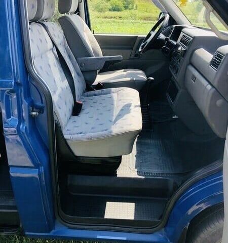 Синий Фольксваген Transporter, объемом двигателя 2.5 л и пробегом 280 тыс. км за 2692 $, фото 5 на Automoto.ua