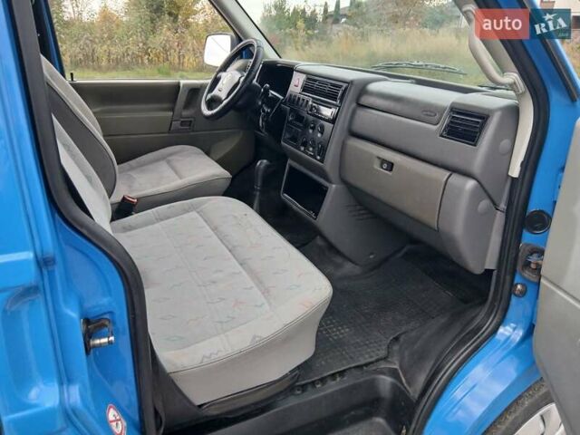 Синій Фольксваген Transporter, об'ємом двигуна 2.5 л та пробігом 317 тис. км за 7200 $, фото 14 на Automoto.ua