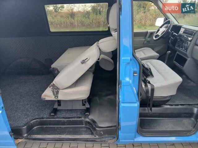 Синій Фольксваген Transporter, об'ємом двигуна 2.5 л та пробігом 317 тис. км за 7200 $, фото 12 на Automoto.ua