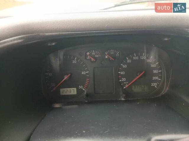 Синій Фольксваген Transporter, об'ємом двигуна 2.5 л та пробігом 317 тис. км за 7200 $, фото 23 на Automoto.ua