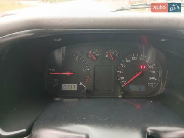 Синій Фольксваген Transporter, об'ємом двигуна 2.5 л та пробігом 317 тис. км за 7200 $, фото 22 на Automoto.ua