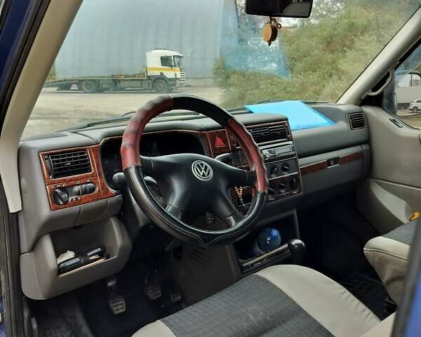 Синий Фольксваген Transporter, объемом двигателя 2.5 л и пробегом 450 тыс. км за 10200 $, фото 18 на Automoto.ua